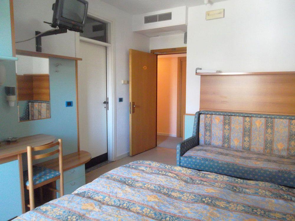 Hotel Marina Roseto Degli Abruzzi Dış mekan fotoğraf