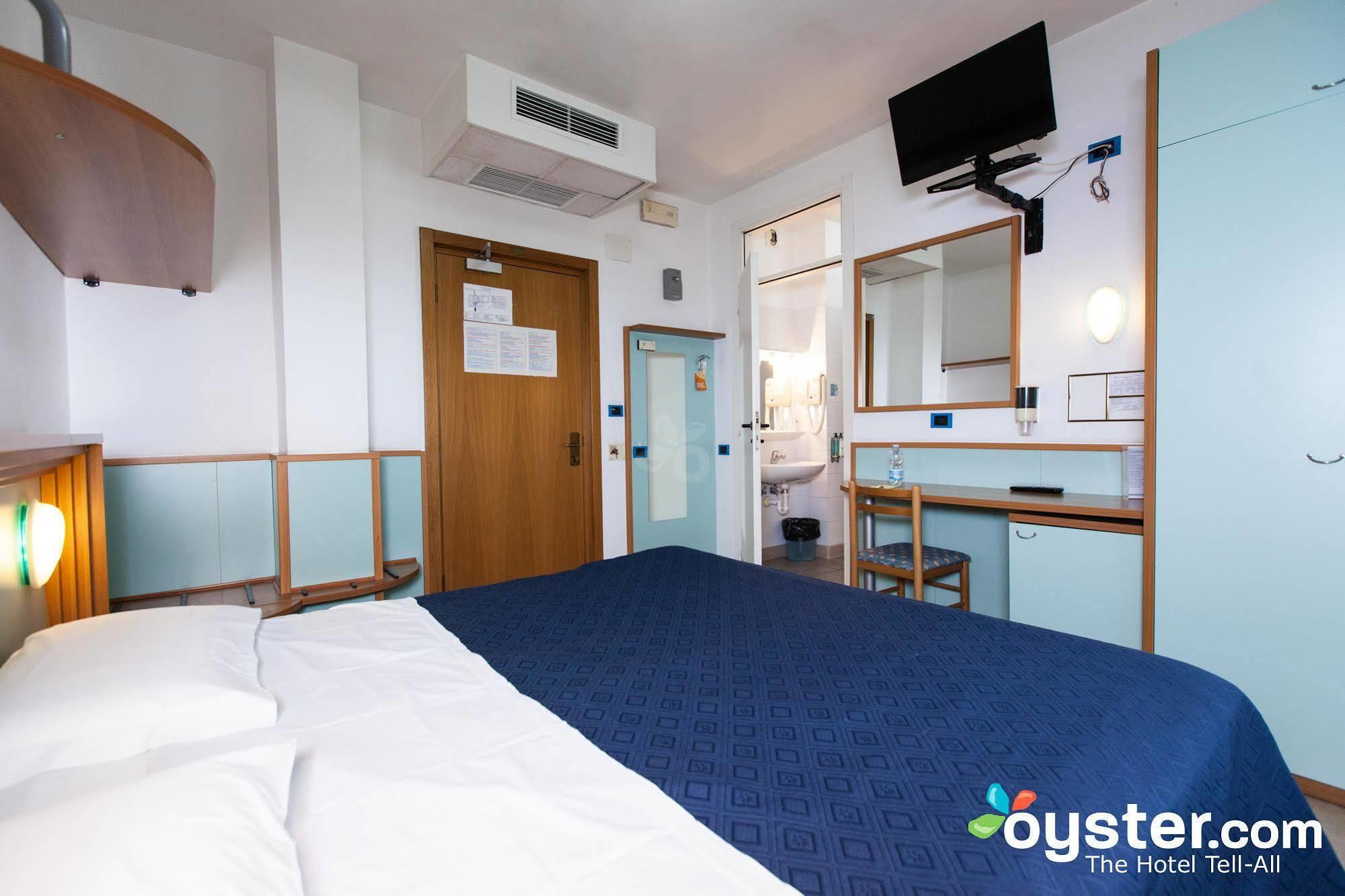 Hotel Marina Roseto Degli Abruzzi Dış mekan fotoğraf