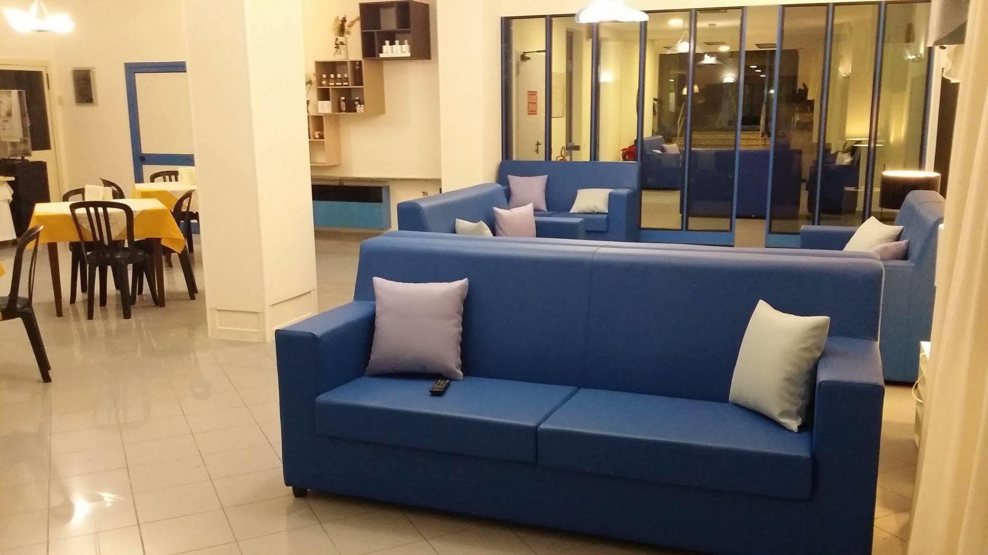 Hotel Marina Roseto Degli Abruzzi Dış mekan fotoğraf